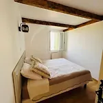 Le Mas De Novis Vieux Mas Du Xviiie Siecle * Saint-Hilaire-de-Brethmas