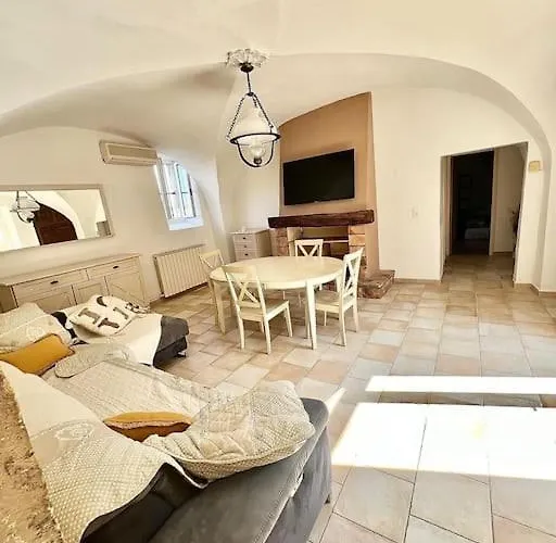 Le Mas De Novis Vieux Mas Du Xviiie Siecle Feriehus